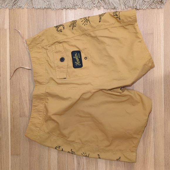 Howler Bros Board Shorts size 33 - Picture 2 of 5